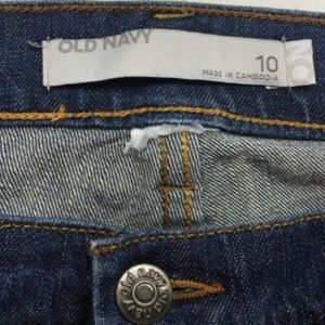 Sz 10 Old Navy Low Rise Capri Jeans Dark Wash EUC